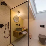 Apartma La *